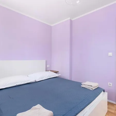 Lavanda Lägenhet *